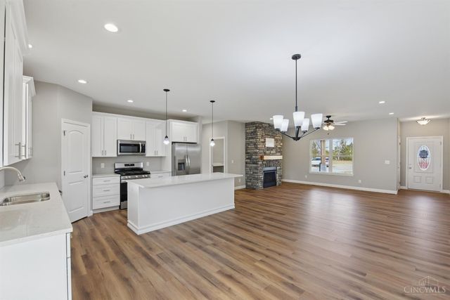 8353 Alice Way, Kelso Twp, IN 47012