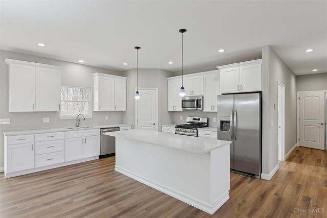 8353 Alice Way, Kelso Twp, IN 47012