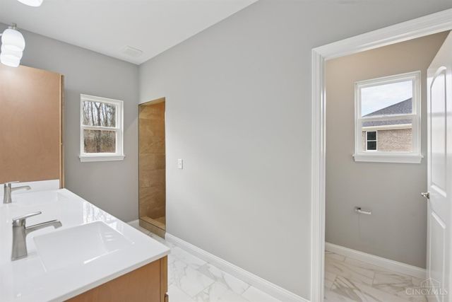 8353 Alice Way, Kelso Twp, IN 47012