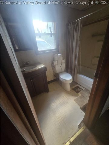 630 Melody Lane, Charleston, WV 25313