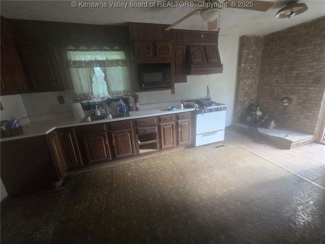 630 Melody Lane, Charleston, WV 25313