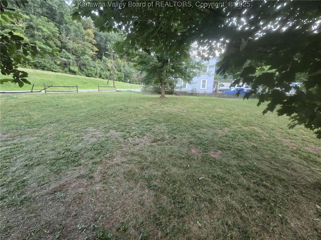 630 Melody Lane, Charleston, WV 25313