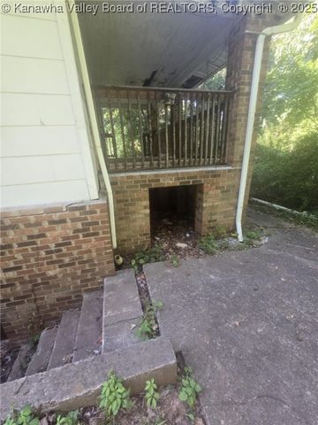 630 Melody Lane, Charleston, WV 25313