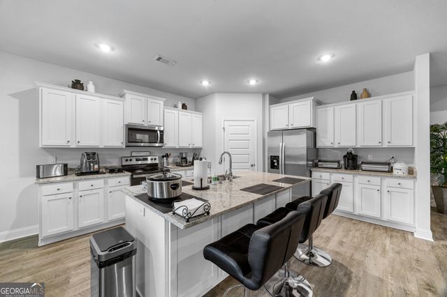 5108 Grand Oak Circle, Lake Park, GA 31636