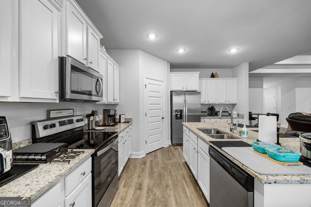 5108 Grand Oak Circle, Lake Park, GA 31636