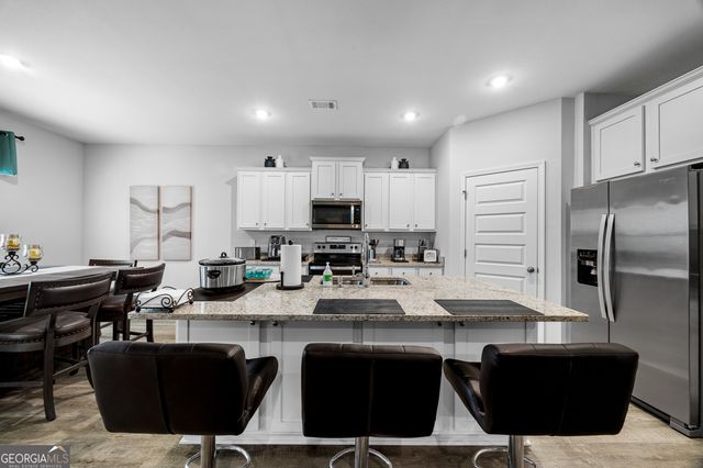 5108 Grand Oak Circle, Lake Park, GA 31636