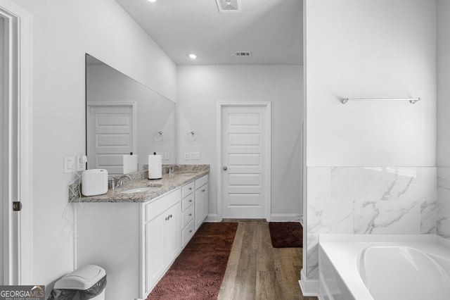 5108 Grand Oak Circle, Lake Park, GA 31636