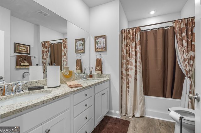 5108 Grand Oak Circle, Lake Park, GA 31636