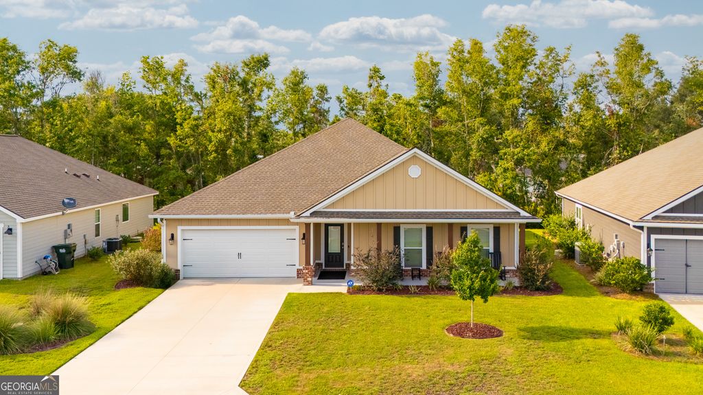 5108 Grand Oak Circle, Lake Park, GA 31636