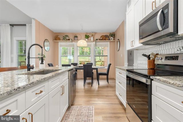 2390 SHIRLEY RD, Charles Town, WV 25414