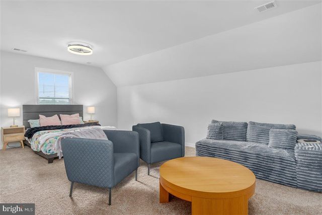 2390 SHIRLEY RD, Charles Town, WV 25414