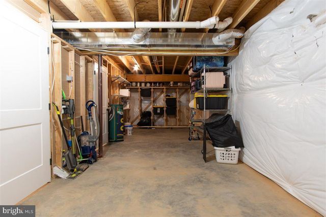 2390 SHIRLEY RD, Charles Town, WV 25414