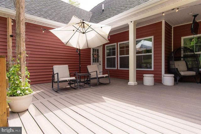 2390 SHIRLEY RD, Charles Town, WV 25414