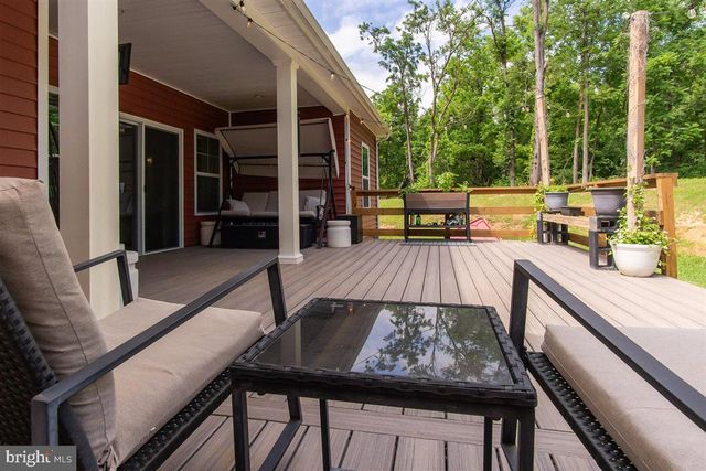 2390 SHIRLEY RD, Charles Town, WV 25414