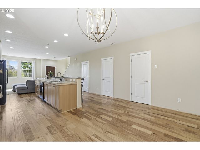 28355 Sw VILLEBOIS Dr, Wilsonville, OR 97070