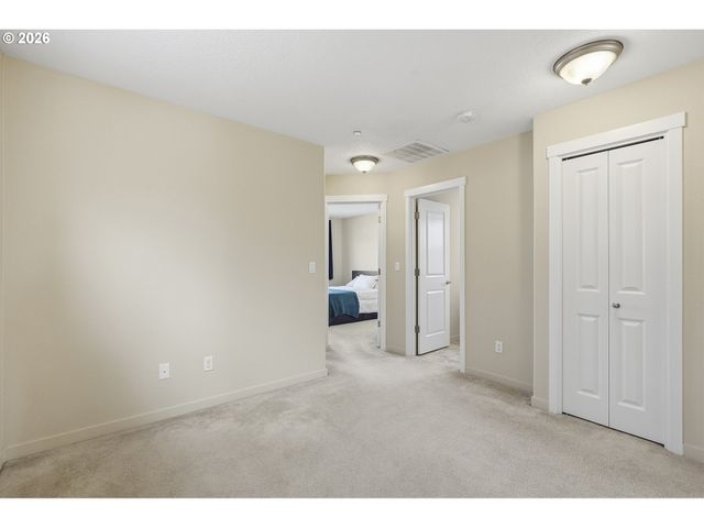 28355 Sw VILLEBOIS Dr, Wilsonville, OR 97070
