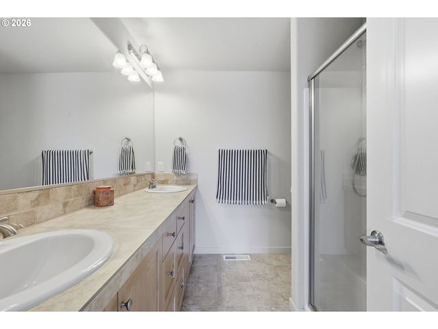 28355 Sw VILLEBOIS Dr, Wilsonville, OR 97070
