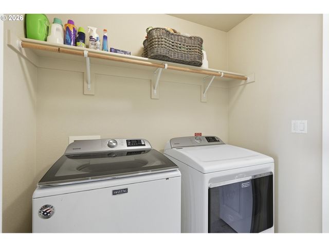 28355 Sw VILLEBOIS Dr, Wilsonville, OR 97070