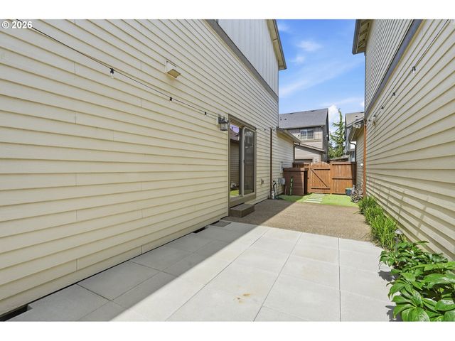 28355 Sw VILLEBOIS Dr, Wilsonville, OR 97070