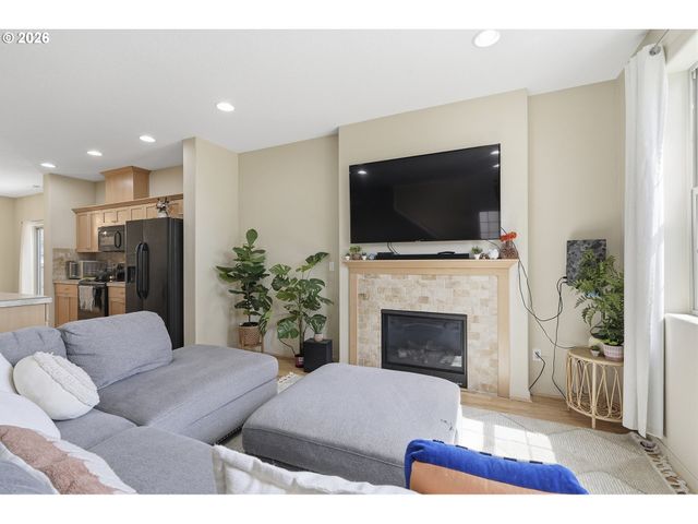 28355 Sw VILLEBOIS Dr, Wilsonville, OR 97070