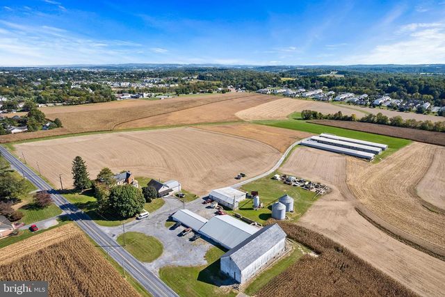 133 SPRECHER RD, Willow Street, PA 17584