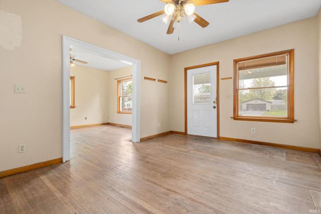 201 W Chestnut Street, New Carlisle, IN 46552