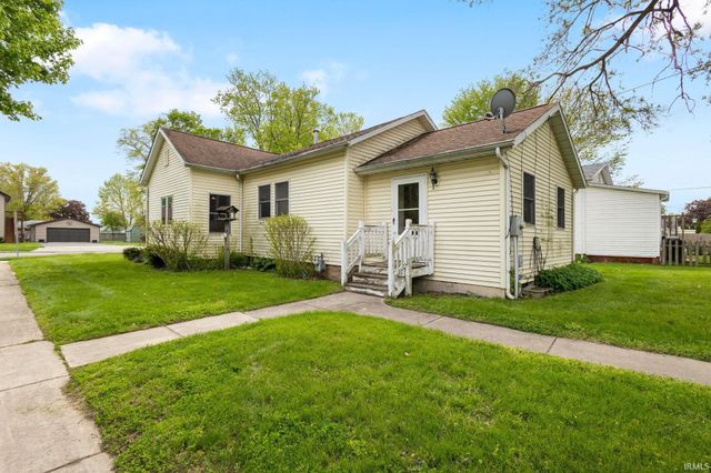 201 W Chestnut Street, New Carlisle, IN 46552