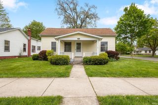 201 W Chestnut Street, New Carlisle, IN 46552
