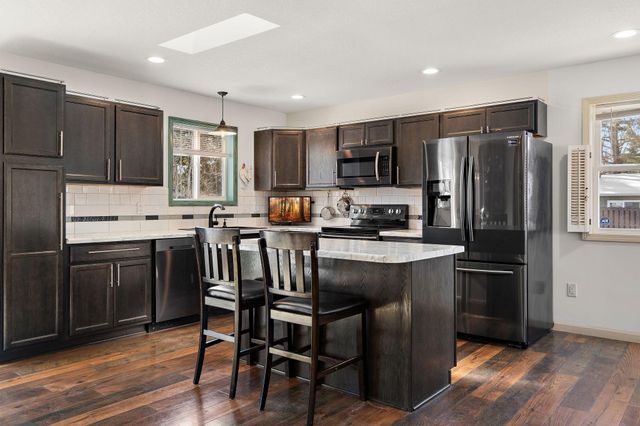 530 E 6th Street, New Richmond, WI 54017