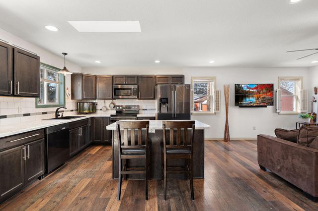 530 E 6th Street, New Richmond, WI 54017