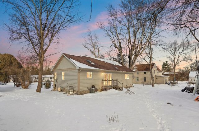 530 E 6th Street, New Richmond, WI 54017