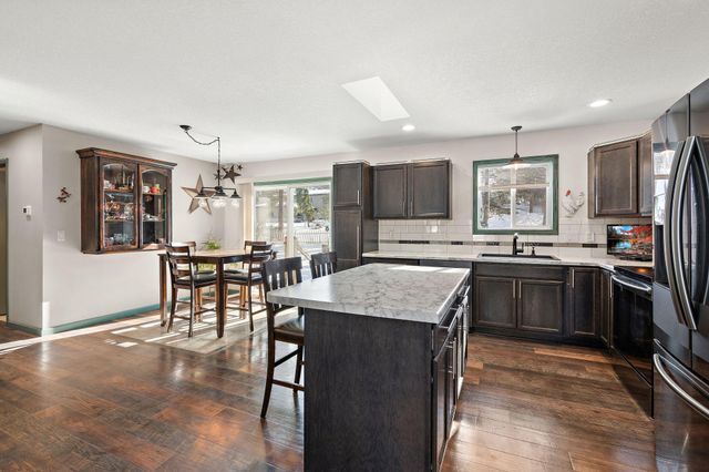 530 E 6th Street, New Richmond, WI 54017