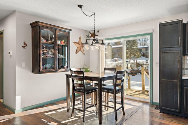 530 E 6th Street, New Richmond, WI 54017