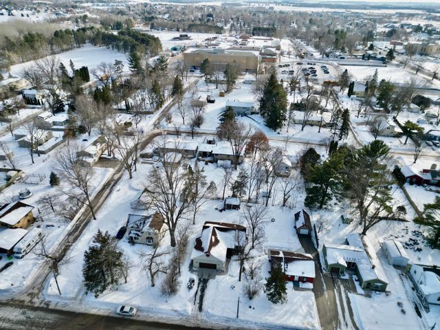 530 E 6th Street, New Richmond, WI 54017