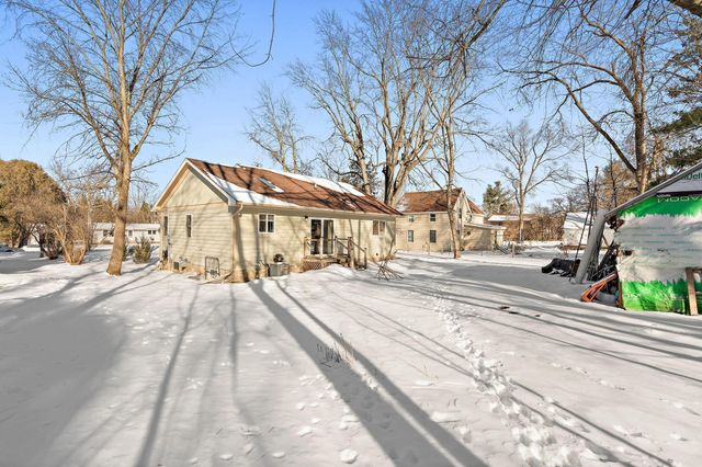 530 E 6th Street, New Richmond, WI 54017