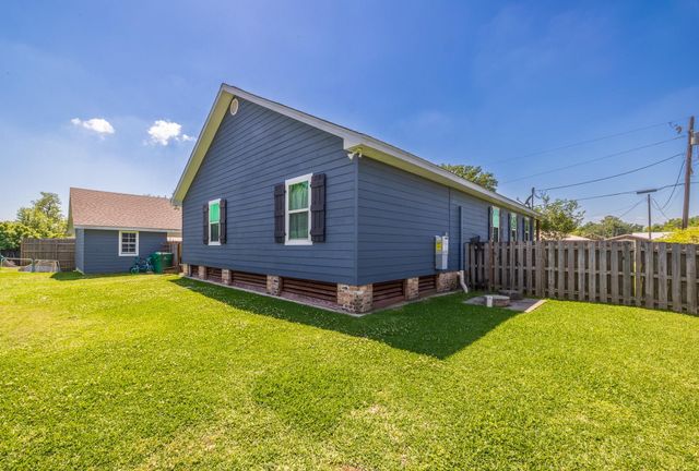 255 West 24th Street, Larose, LA 70373