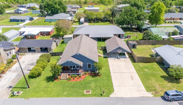 255 West 24th Street, Larose, LA 70373