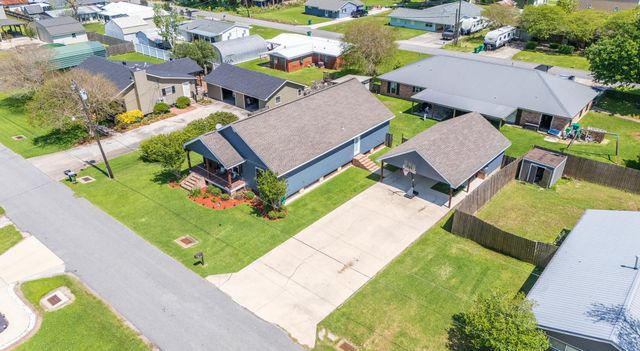 255 West 24th Street, Larose, LA 70373