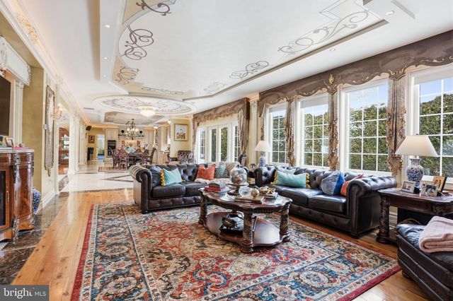 1066 WASHINGTON CROSSING RD, Newtown, PA 18940