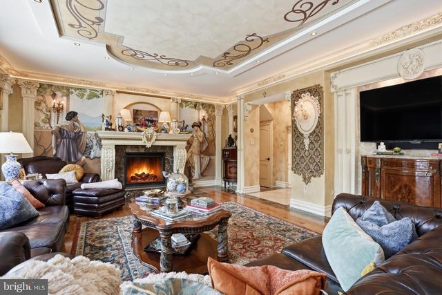 1066 WASHINGTON CROSSING RD, Newtown, PA 18940