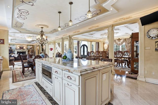 1066 WASHINGTON CROSSING RD, Newtown, PA 18940