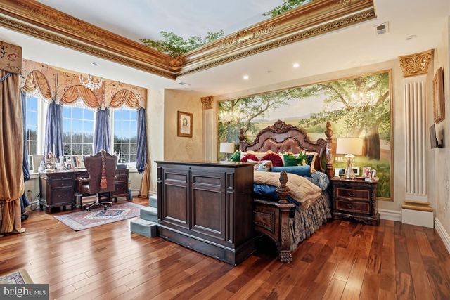 1066 WASHINGTON CROSSING RD, Newtown, PA 18940