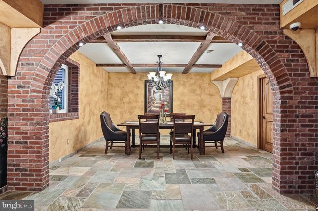 1066 WASHINGTON CROSSING RD, Newtown, PA 18940