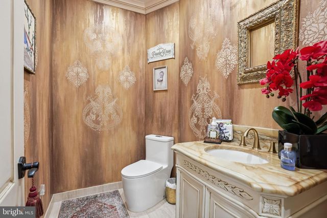 1066 WASHINGTON CROSSING RD, Newtown, PA 18940