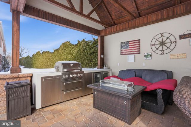 1066 WASHINGTON CROSSING RD, Newtown, PA 18940