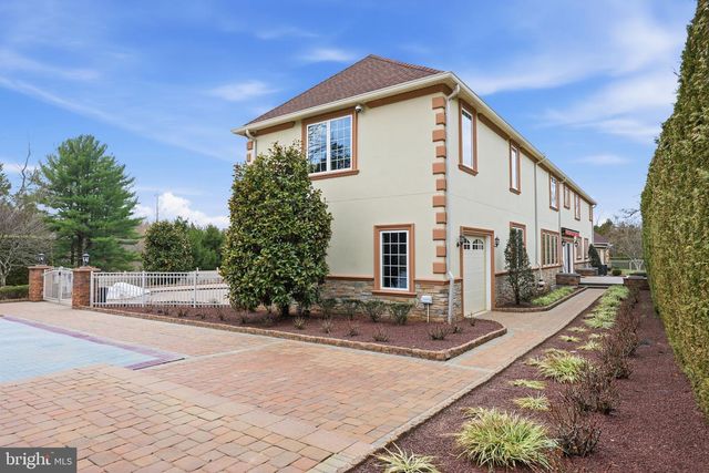 1066 WASHINGTON CROSSING RD, Newtown, PA 18940