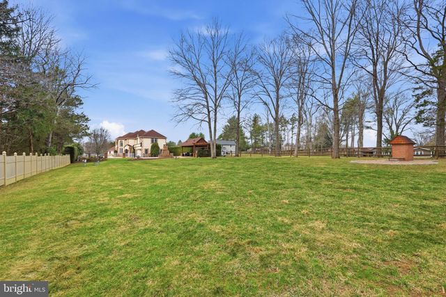 1066 WASHINGTON CROSSING RD, Newtown, PA 18940