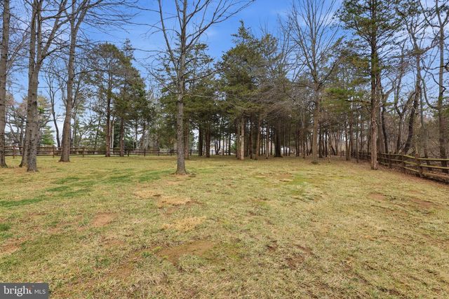 1066 WASHINGTON CROSSING RD, Newtown, PA 18940