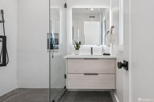 566 6th Avenue, San Francisco, CA 94118