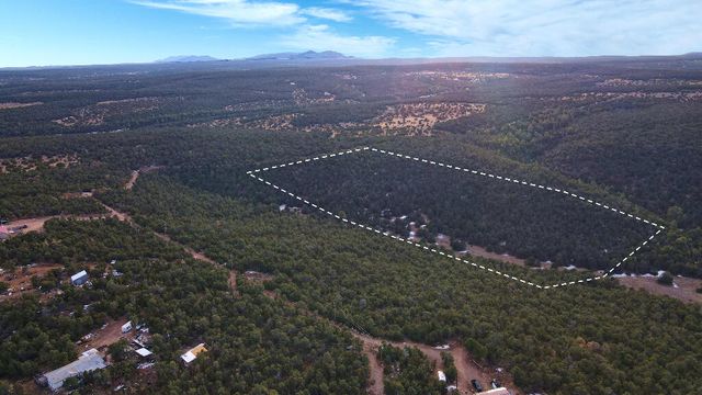 166 McComb Road, Edgewood, NM 87015